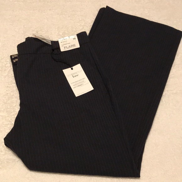 New York & Company Pants - NWT New York & Company navy pinstripe city stretch luxe dress pants Size 16